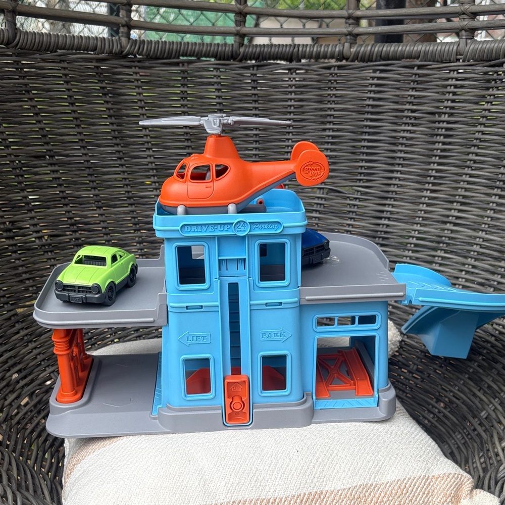 Drive-Up Play Garage with Orange Helicopter and Blue Building